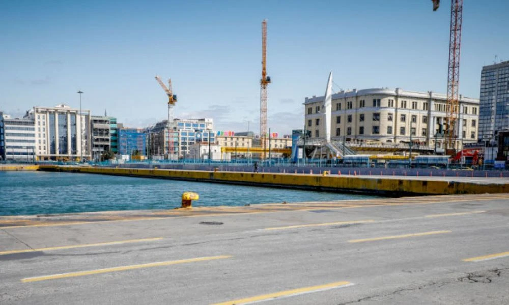 Κλειστές λόγω απεργίας οι εμπορικές αποβάθρες του Πειραιά